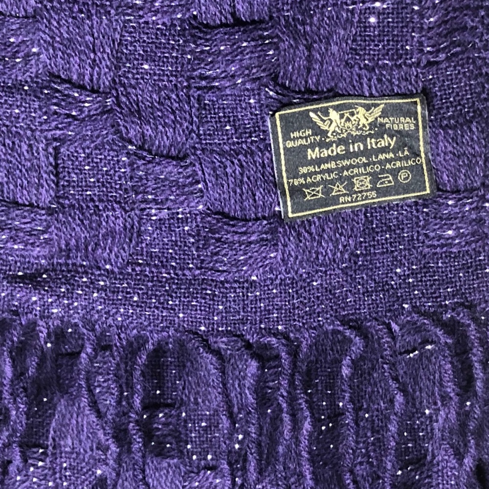 VERY SOFT Italian made knit scarf
